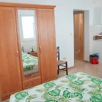 Mia Apartman
